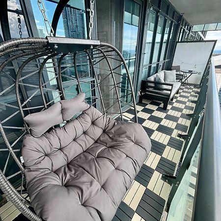 Stylish Suite At 300 Front Street W Toronto Exterior foto
