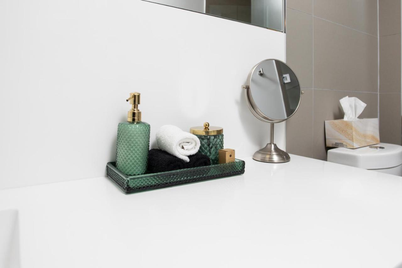 Stylish Suite At 300 Front Street W Toronto Exterior foto